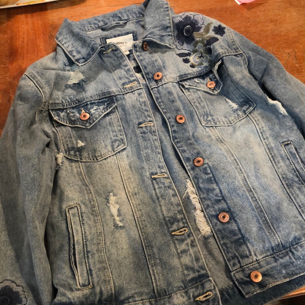 Forever 21 ripped jean jacket with flowers